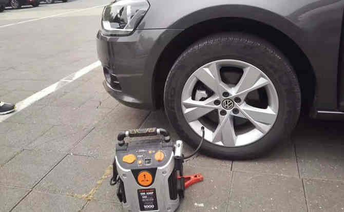 怀来汽车搭电案例